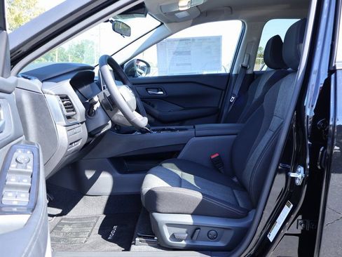 New 2026 Nissan Rogue SV image 7