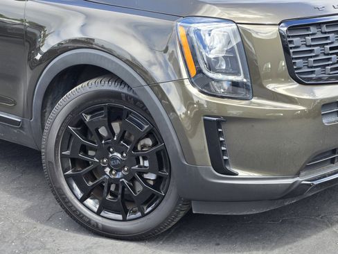 Used 2021 Kia Telluride EX w/ EX Premium Package AWD/4WD image 9