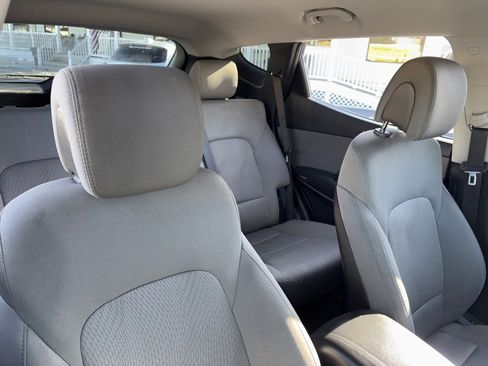 Used 2018 Hyundai Santa Fe Sport w/ 2.4L Value Package 02 image 7