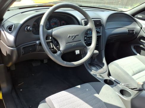 Used 2001 Ford Mustang GT RWD image 14