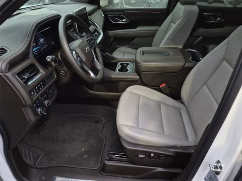 Used 2024 Chevrolet Tahoe Z71 w/ Off-Road Capability Package image 11