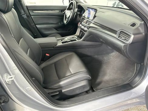Used 2022 Honda Accord Sport image 13