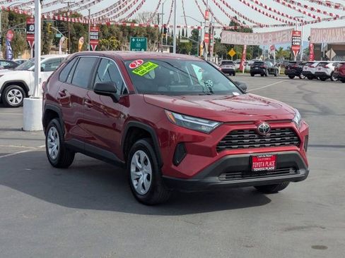 Used 2024 Toyota RAV4 LE image 3