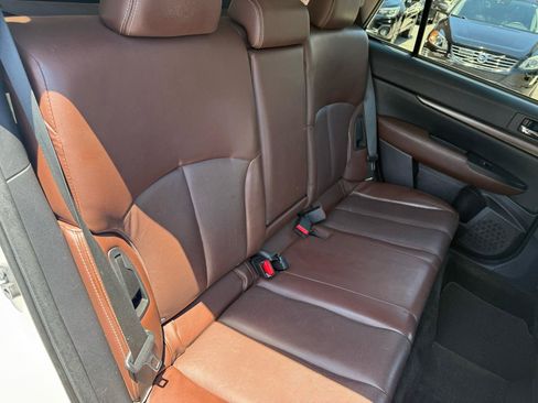 Used 2014 Subaru Outback 2.5i Limited AWD/4WD image 8