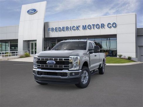 New 2026 Ford F250 XLT w/ FX4 Off-Road Package image 2