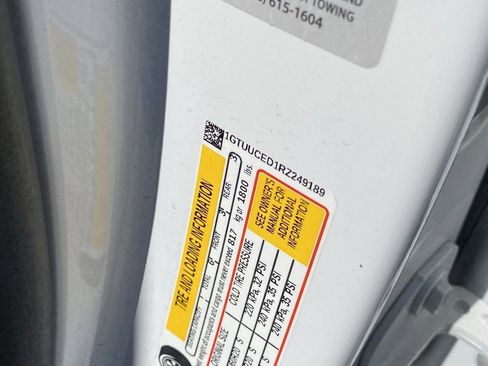 Used 2024 GMC Sierra 1500 Elevation w/ X31 Off-Road Package image 4