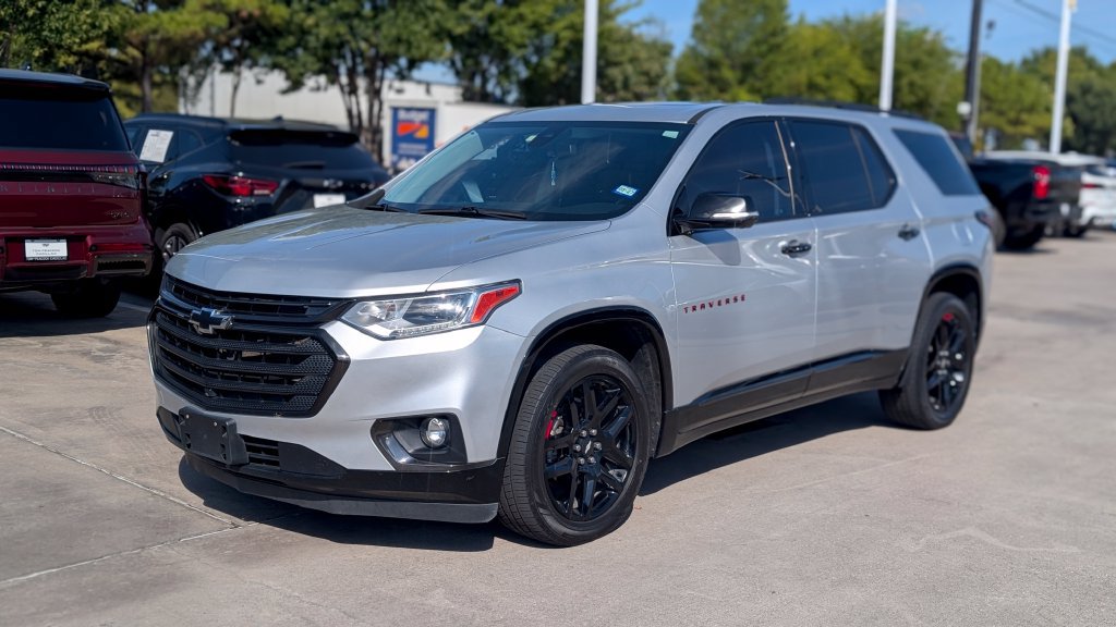 Used 2020 Chevrolet Traverse Premier w/ Redline Edition FWD image 3