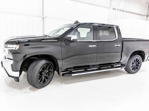 Used 2019 Chevrolet Silverado 1500 LTZ w/ LTZ Premium Package RWD image 3