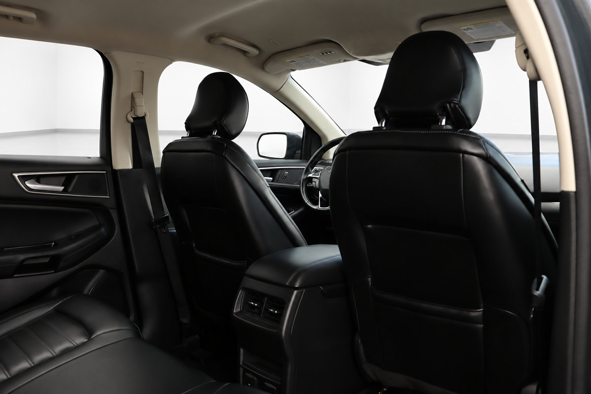Used 2019 Ford Edge SEL w/ Equipment Group 201A FWD image 15