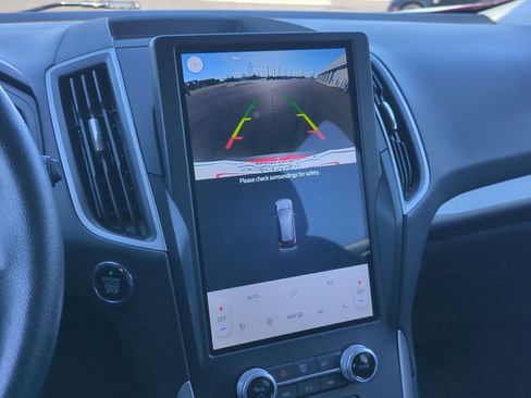 Used 2023 Ford Edge SEL w/ Convenience Package image 13