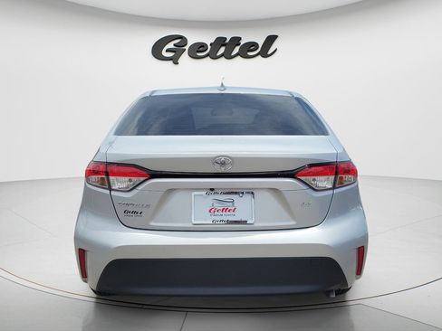 Used 2023 Toyota Corolla LE FWD image 6