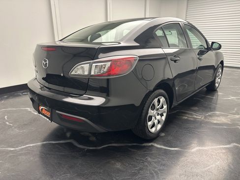 Used 2011 MAZDA MAZDA3 i Sport image 3