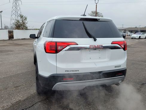 Used 2018 GMC Acadia SLE image 10
