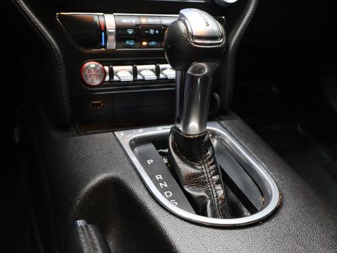 Used 2020 Ford Mustang Coupe w/ Equipment Group 101A RWD image 22