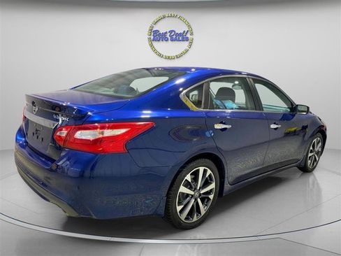Used 2016 Nissan Altima 2.5 SR FWD image 4