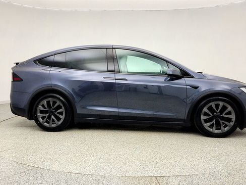 Used 2023 Tesla Model X AWD/4WD image 4