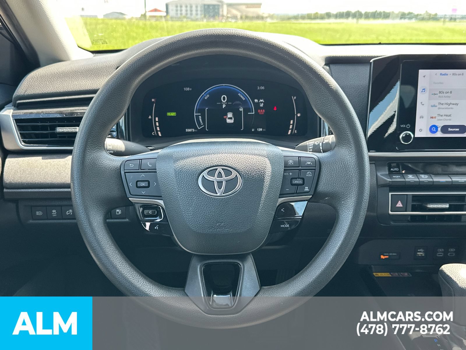 Used 2025 Toyota Camry LE FWD image 28