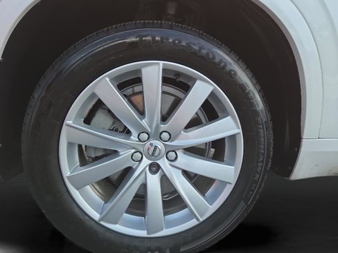 Used 2017 Volvo XC90 T6 Momentum w/ Vision Package AWD/4WD image 41