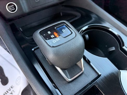 Used 2021 Nissan Rogue SV FWD image 24