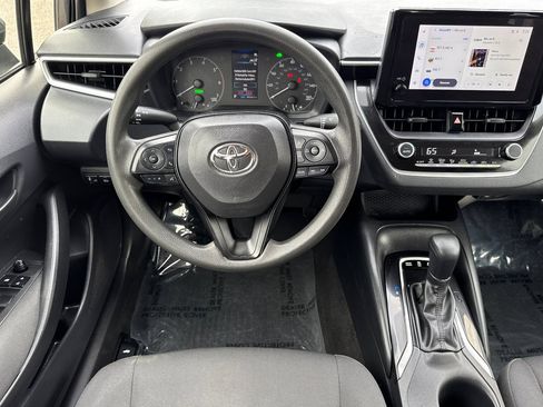 Used 2024 Toyota Corolla LE w/ LE Convenience Package FWD image 16