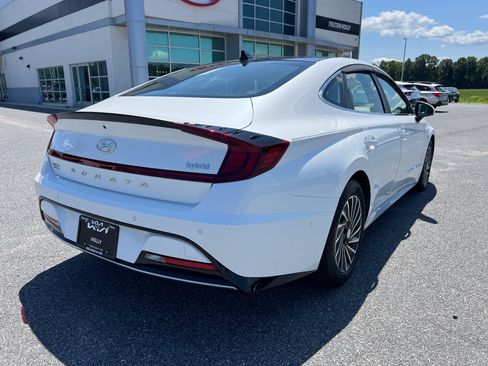 Used 2022 Hyundai Sonata Limited FWD image 6