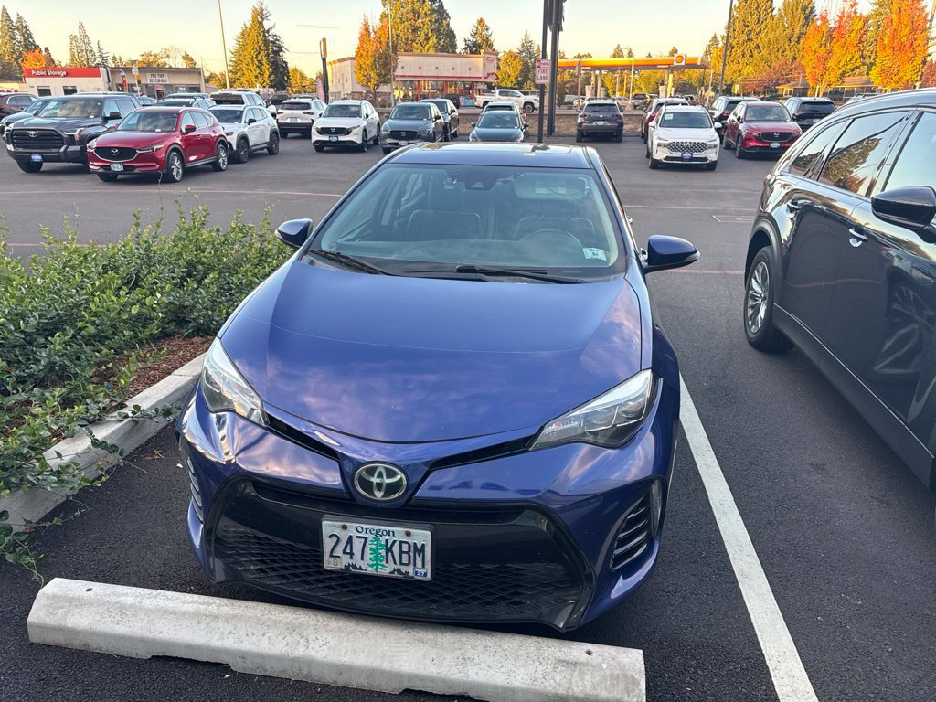 Used 2017 Toyota Corolla XSE FWD image 1
