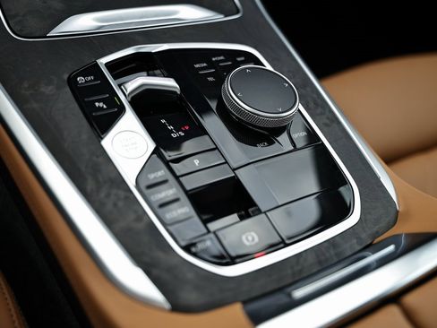 Certified 2025 BMW X5 sDrive40i w/ Premium Package image 31