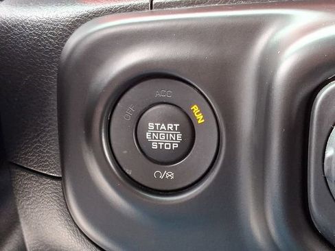 Used 2021 Jeep Wrangler Unlimited Rubicon AWD/4WD image 25