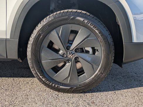New 2026 Volkswagen Taos S FWD image 11