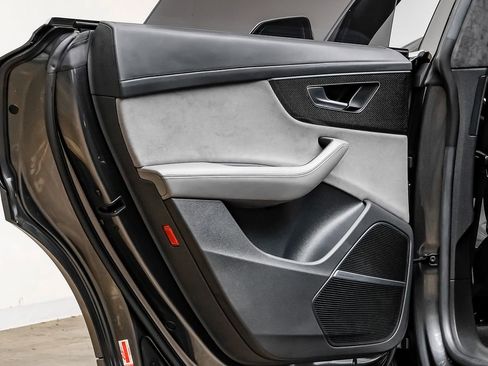 Used 2021 Audi SQ8 Prestige image 42