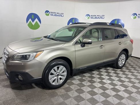 Used 2016 Subaru Outback 2.5i Premium image 3