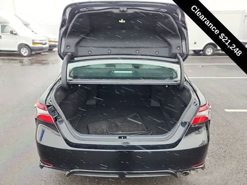 Used 2023 Toyota Camry SE image 25