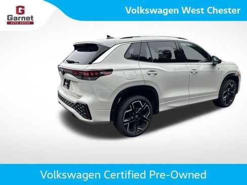 Used 2025 Volkswagen Tiguan SEL R-Line AWD/4WD image 5