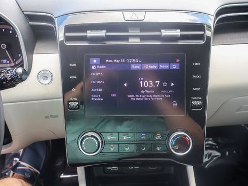 Used 2022 Hyundai Tucson SEL FWD image 18