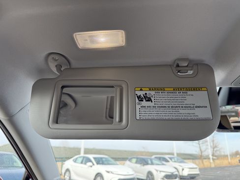 Used 2023 Toyota RAV4 Limited image 30