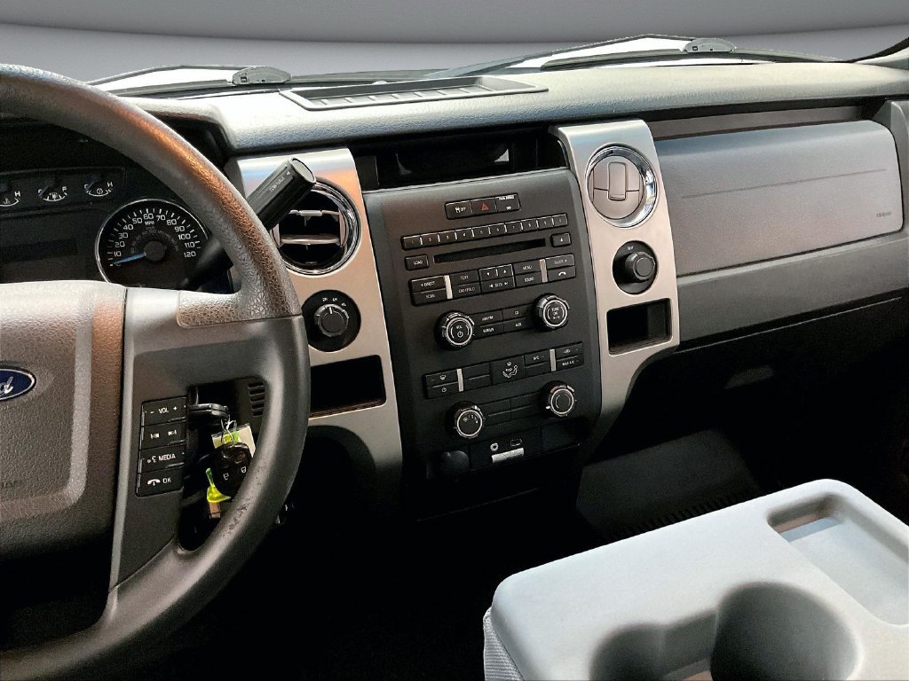 Used 2014 Ford F150 XLT AWD/4WD image 10