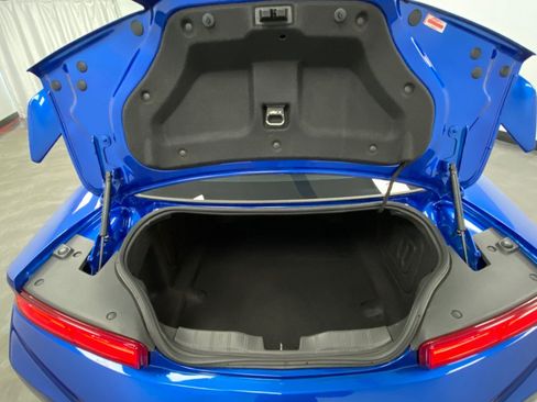 Used 2016 Chevrolet Camaro SS RWD image 36