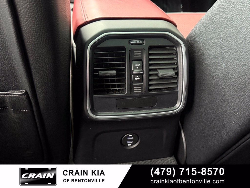 Used 2021 Porsche Macan AWD/4WD image 26