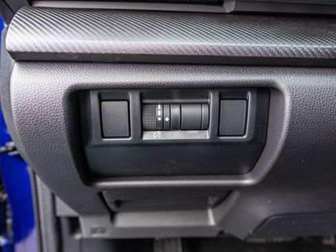 New 2025 Subaru Crosstrek 2.5i Limited w/ Crosstrek Mirror Package image 18