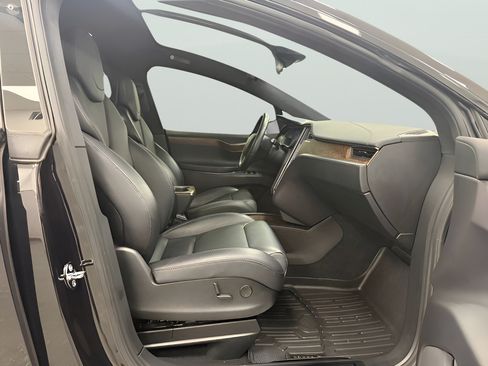 Used 2018 Tesla Model X 100D AWD/4WD image 13