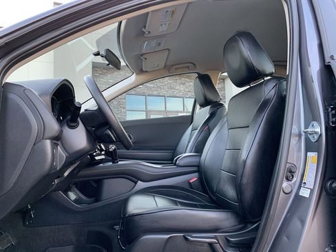 Used 2021 Honda HR-V LX image 24