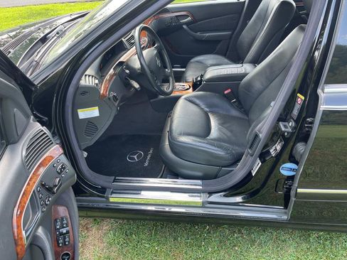 Used 2005 Mercedes-Benz S 500 4MATIC image 32