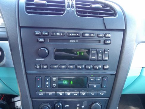 Used 2002 Ford Thunderbird RWD image 11