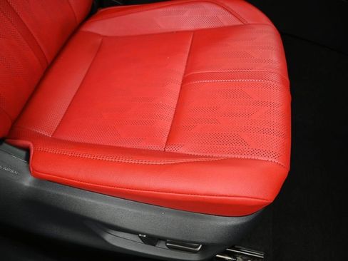 Used 2025 Toyota Camry XSE AWD/4WD image 12