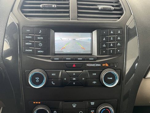 Used 2018 Ford Explorer 4WD image 19