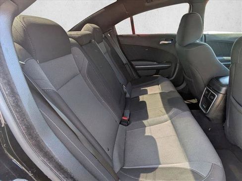 Used 2022 Dodge Charger SXT RWD image 12