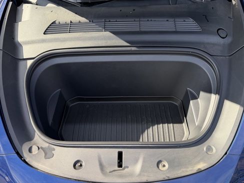 Used 2022 Tesla Model Y Performance image 6