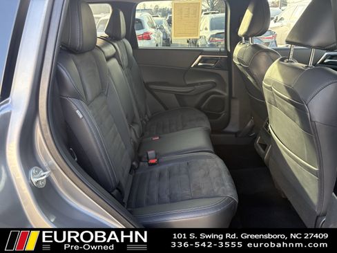 Used 2022 Mitsubishi Outlander SE image 13