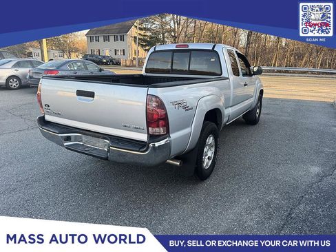 Used 2007 Toyota Tacoma w/ SR5 Package image 3