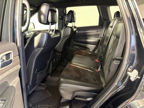 Certified 2018 Jeep Grand Cherokee Altitude AWD/4WD image 18
